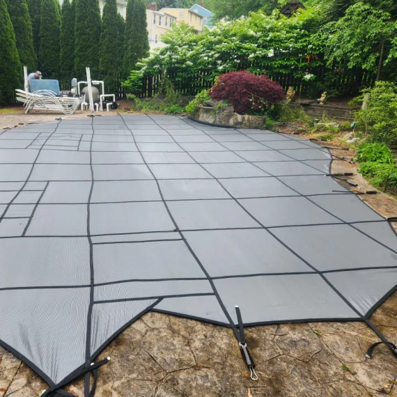 A picture of a pool cover